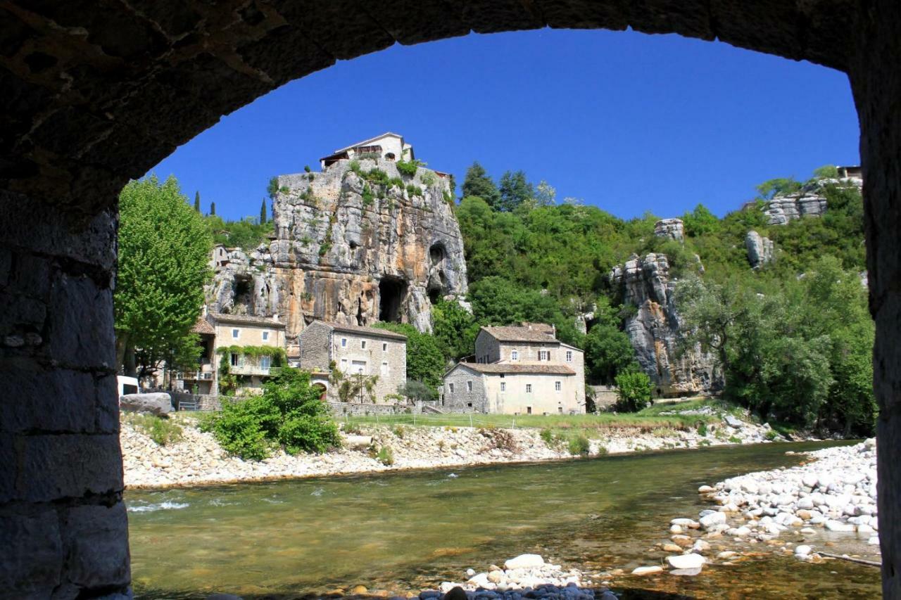 Mas Des Falaises Saint Alban Auriolles 외부 사진