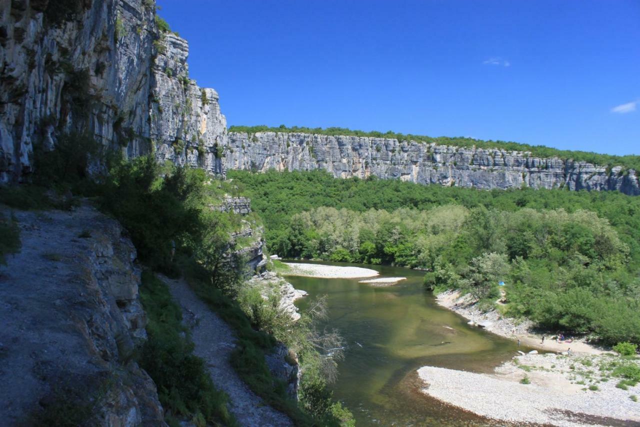 Mas Des Falaises Saint Alban Auriolles 외부 사진